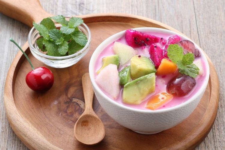 Es Buah Segar: Inspirasi Minuman Sehat untuk Berbuka Puasa