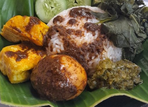 Nasi Telur Rendang