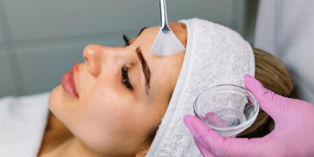 Chemical Peels: Rahasia Kulit Cerah dan Sehat dari Dalam
