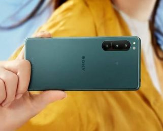 Sony Xperia 5: Flagship di Saku—Kecil dan Perkasa Melawan Tren Ponsel Jumbo