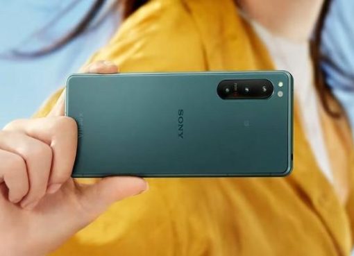 Sony Xperia 5: Flagship di Saku—Kecil dan Perkasa Melawan Tren Ponsel Jumbo