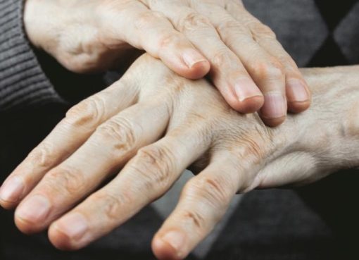 Tremor Parkinson: Getaran Misterius yang Menjadi Tanda Awal Penyakit Serius