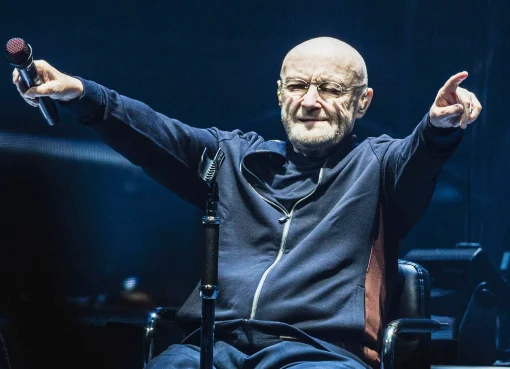 Phil Collins: Irama Kehidupan, Suara Emosi, dan Jejak Abadi dalam Musik Dunia