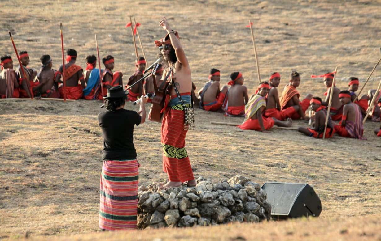 Jejak Sejarah Tari Likurai di Tanah Timor
