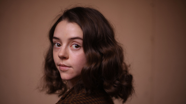 Karisma Bobby Rainsbury yang Sulit Dibuat-Buat