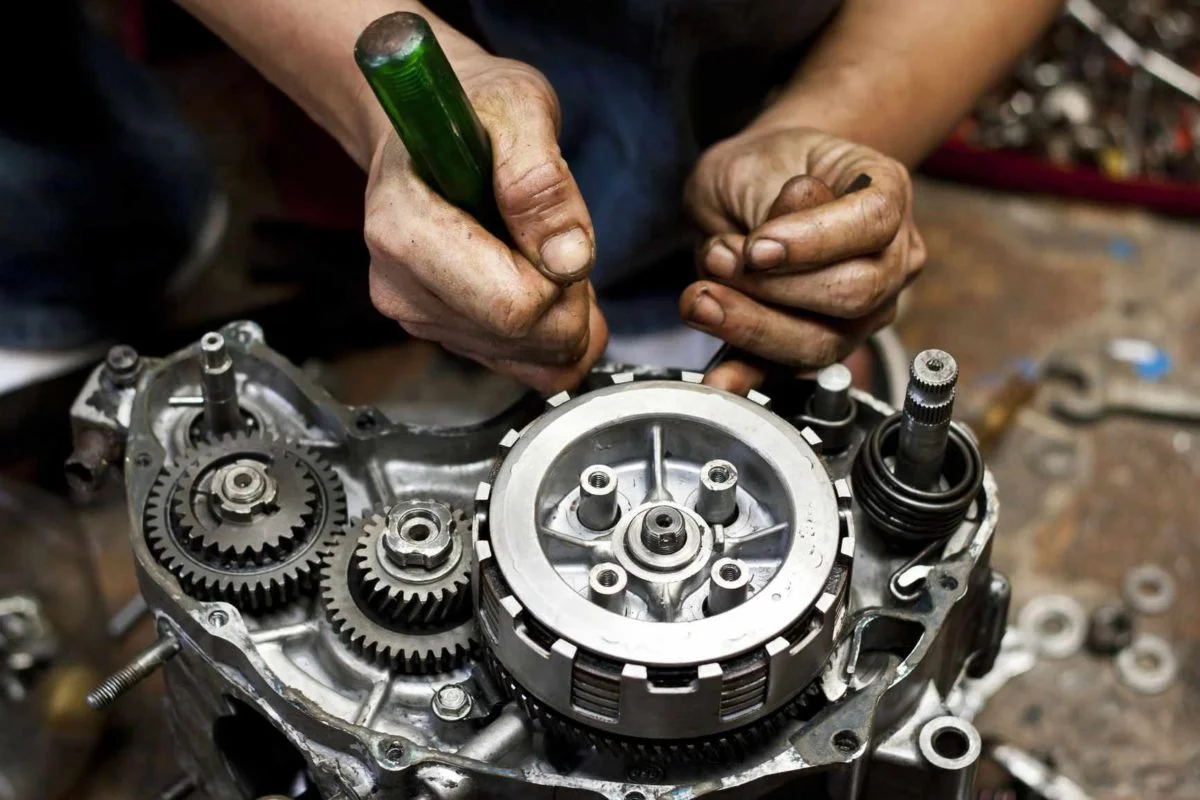 Mengapa Service Rutin Motor Sangat Penting
